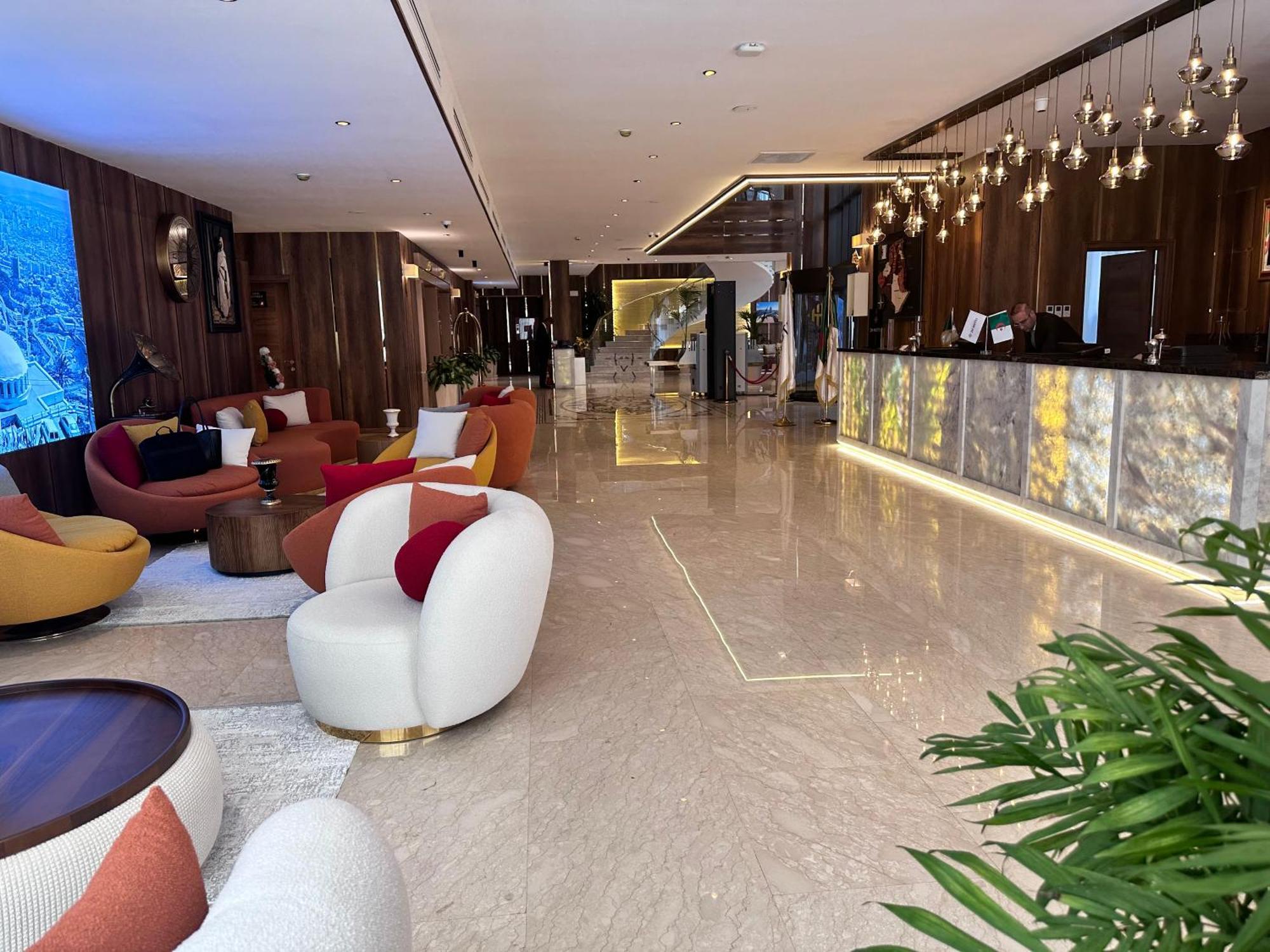 2H Hotel 奥兰 外观 照片