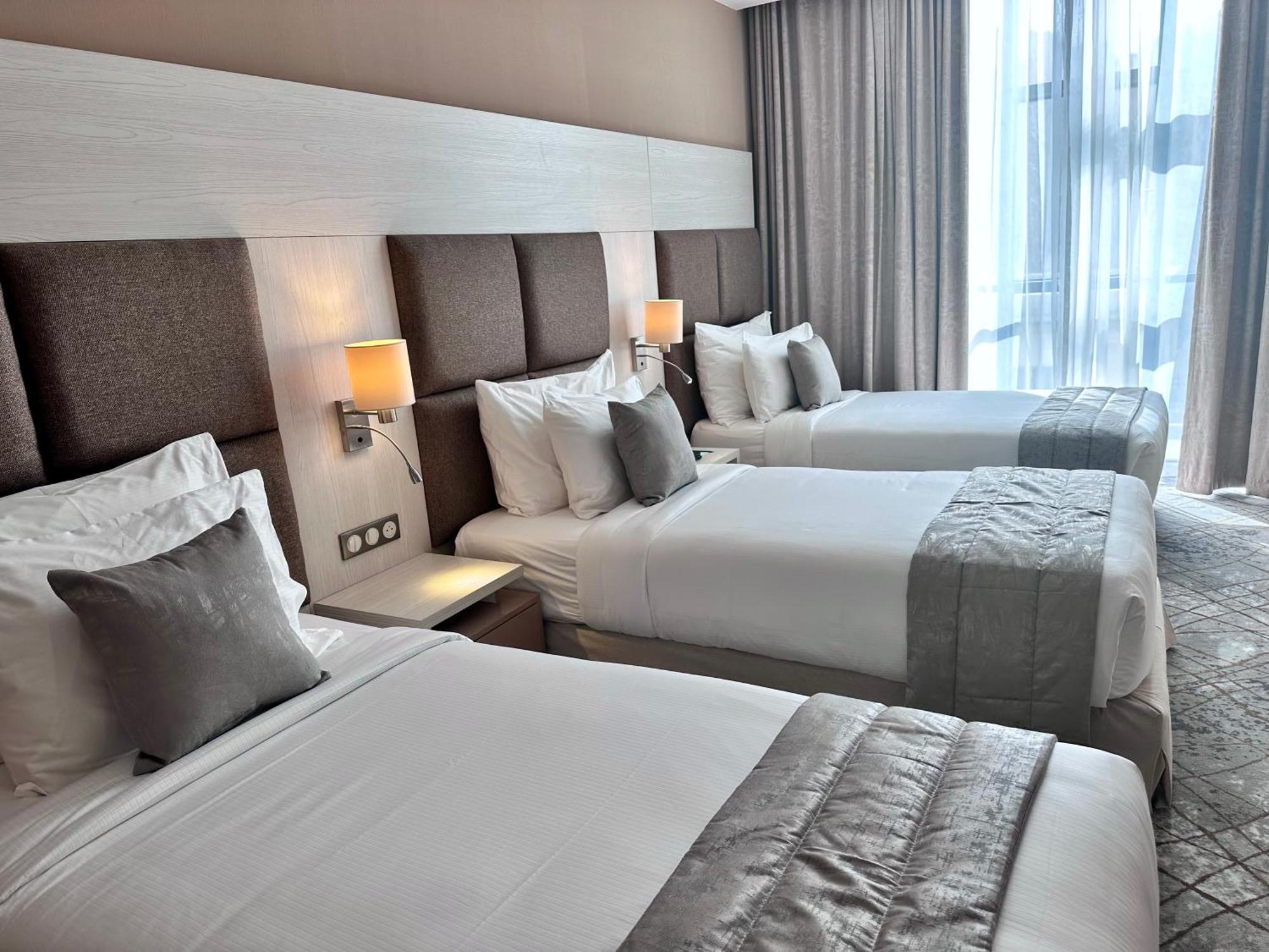2H Hotel 奥兰 外观 照片