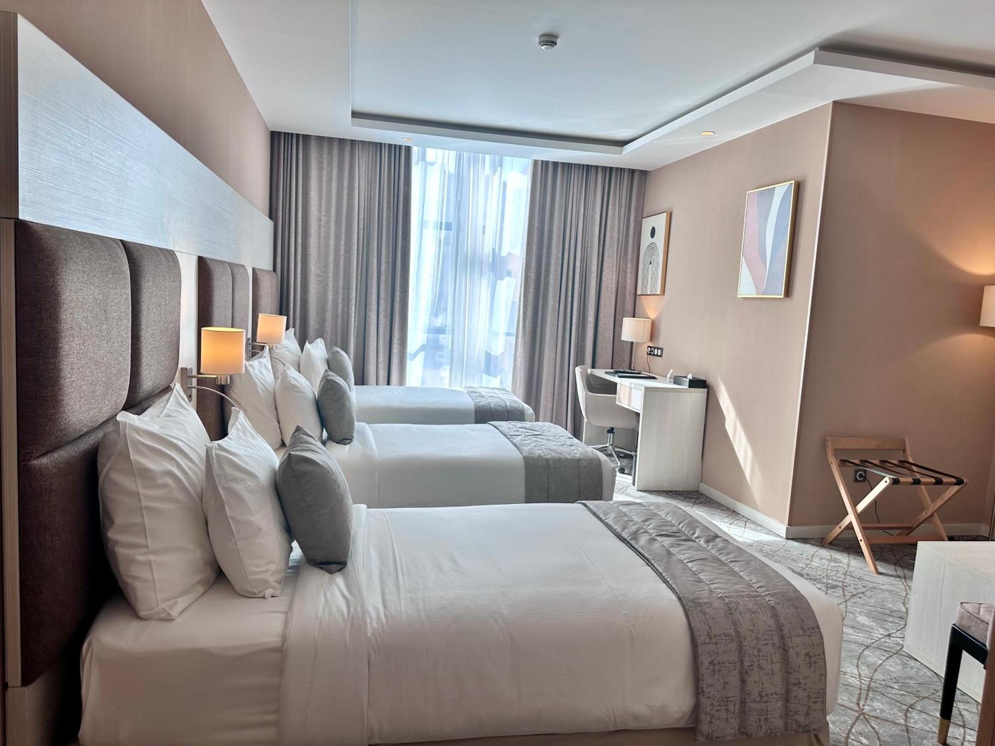 2H Hotel 奥兰 外观 照片